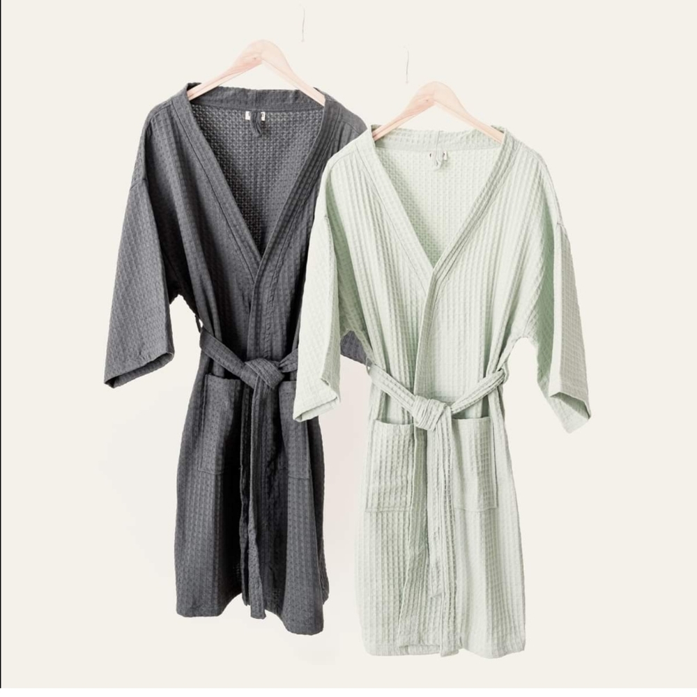 Like New- Bathen Waffle Robe